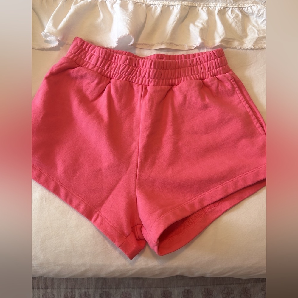 NWT XS/S Daily Drills Cheeks Super Shorts